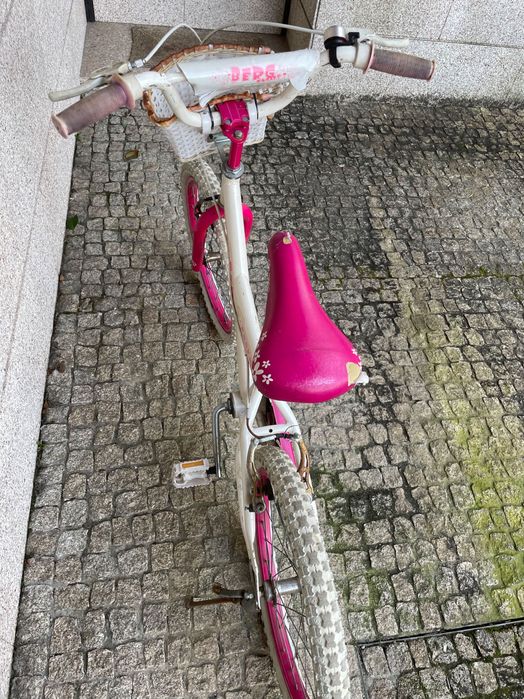 Bicicleta menina