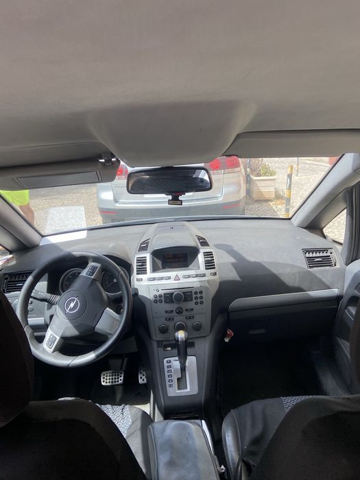 Zafira 2006 automática