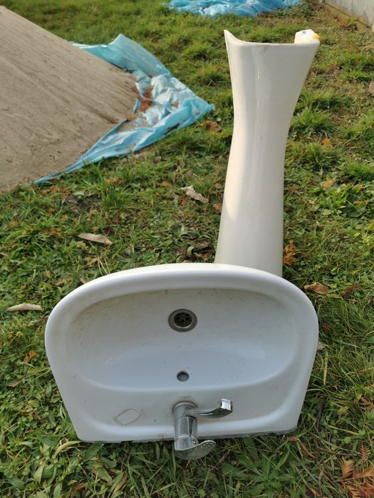 Umywalka + postument + bateria