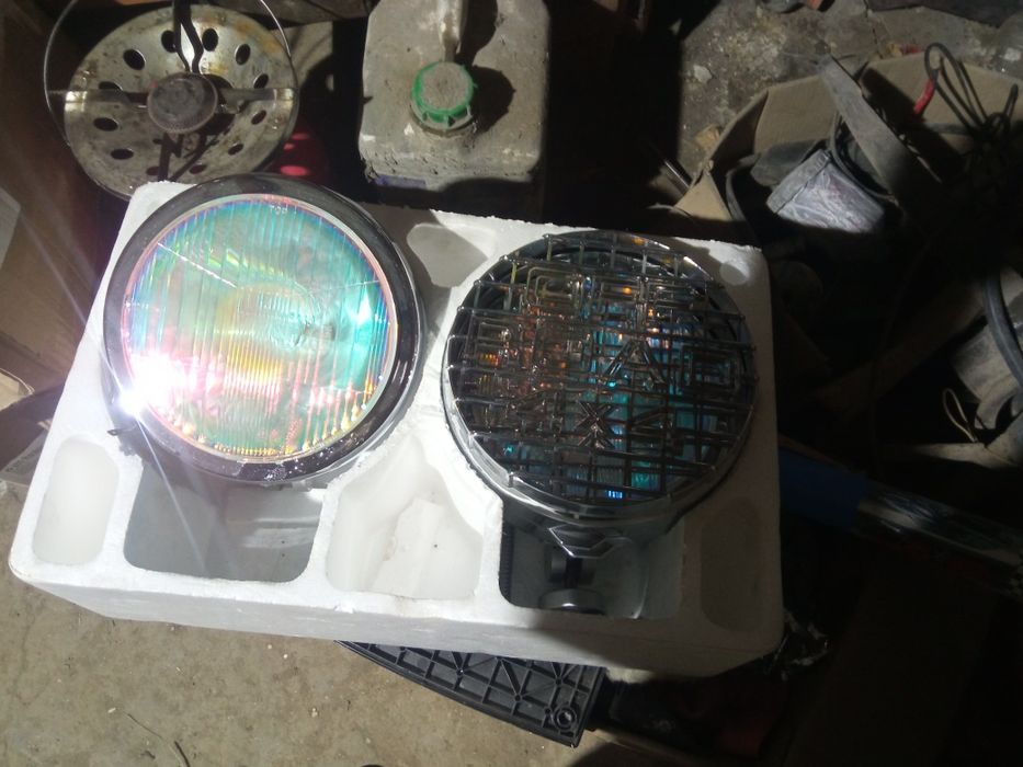 Продам галогенні фари нові з лампочками
