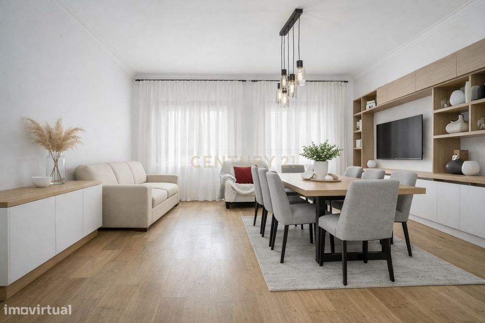 Andar de Moradia T2 com Aproveitamento de Sótão em Paio Pires - Seixal