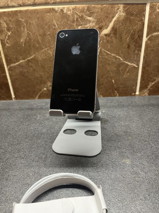  iPhone 4s  на 16 ГБ / Колекційний / Еклюзивний на айос 4 - 5 -6