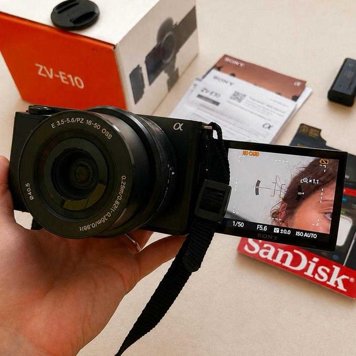 Sony ZV-E10 + lente 16-50mm + acessórios