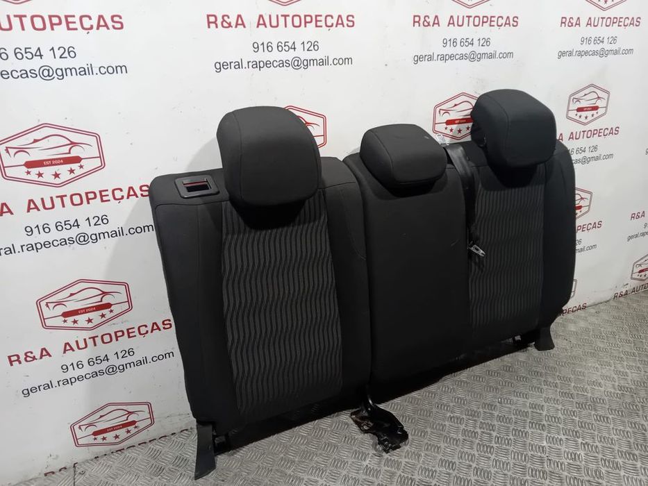 Conjunto de Bancos Peugeot 308 II SW em Tecido Original
