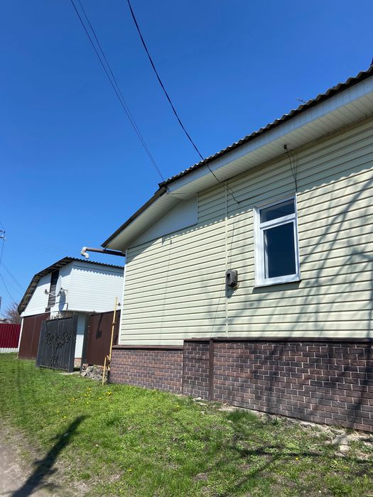 Продам добротний будинок у Сосниці Чернігівської обл.