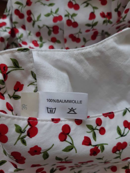 Баварское платье дирндль в вишни, фотосессия, корсет, октоберфест