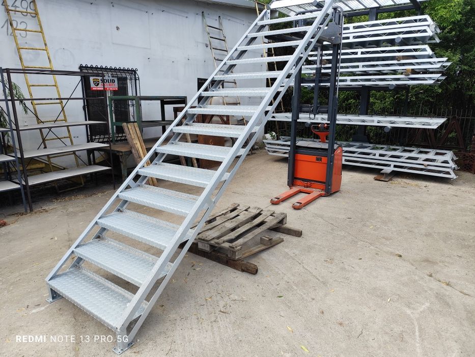 Schody metalowe wejście na  281cm ocynkowane loft 14 stopni