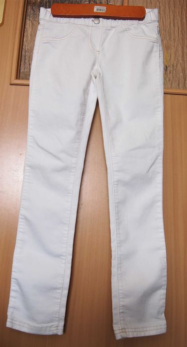 Стильные джинсы скинни Benetton Pocopiano Германия р.152 девочке