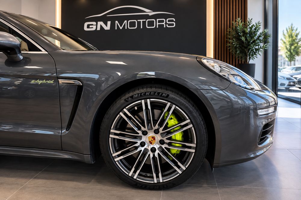 Porsche Panamera S E-Hybrid | Histórico Porsche | Nacional? | 2014