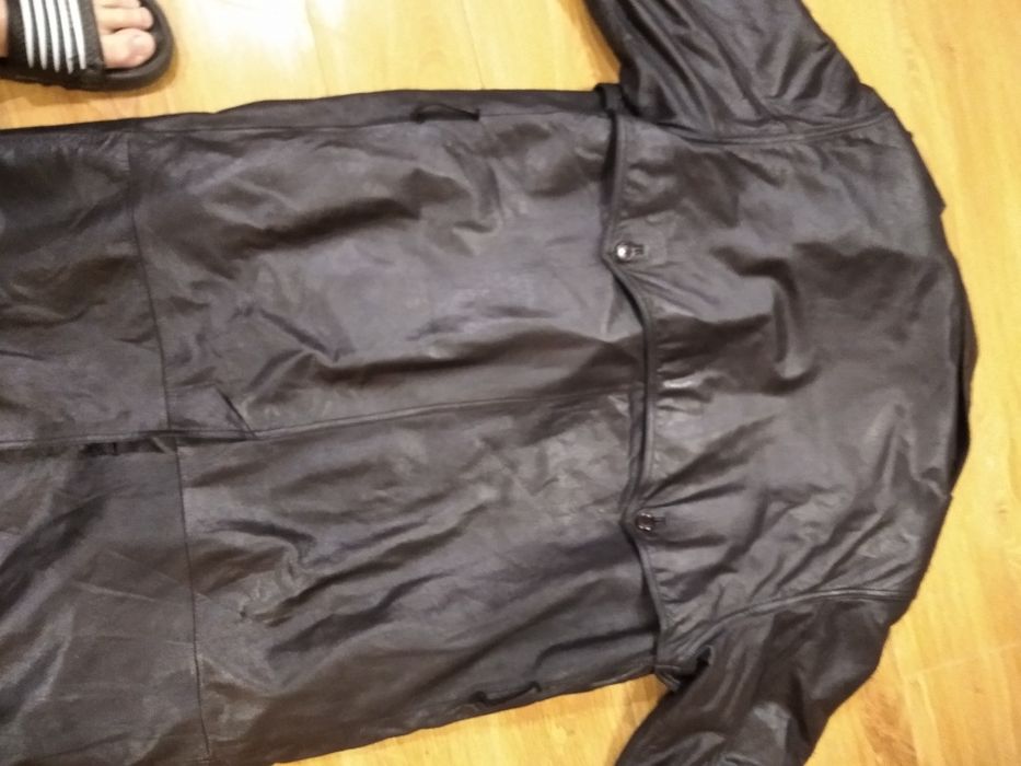 Продам кожаний плащ