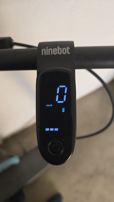 Trotineta ninebot