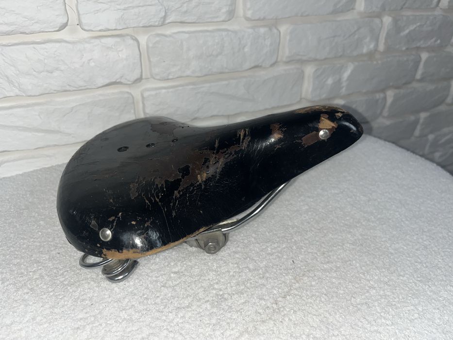 oryginalne skórzane siedzisko do rowera zabytek