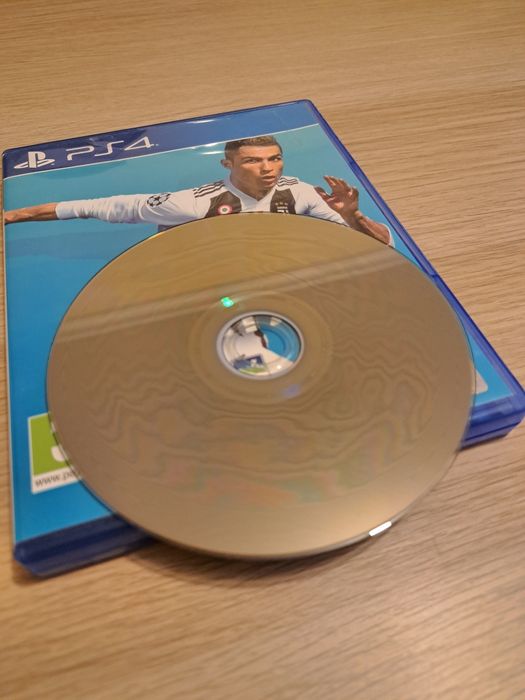 Jogo FIFA 19 Playstation 4 PS4