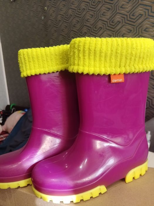 Чобітки на дівчинку