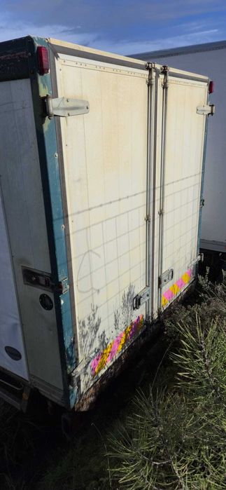 Vende-se Veículo Pesado de Mercadorias – Nissan Atleon TK140-80