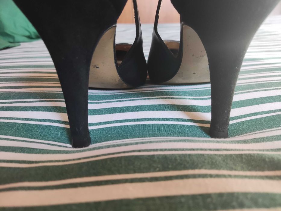 Sapatos Salto Alto em Pele e Camurça Pretos - Tamanho 37