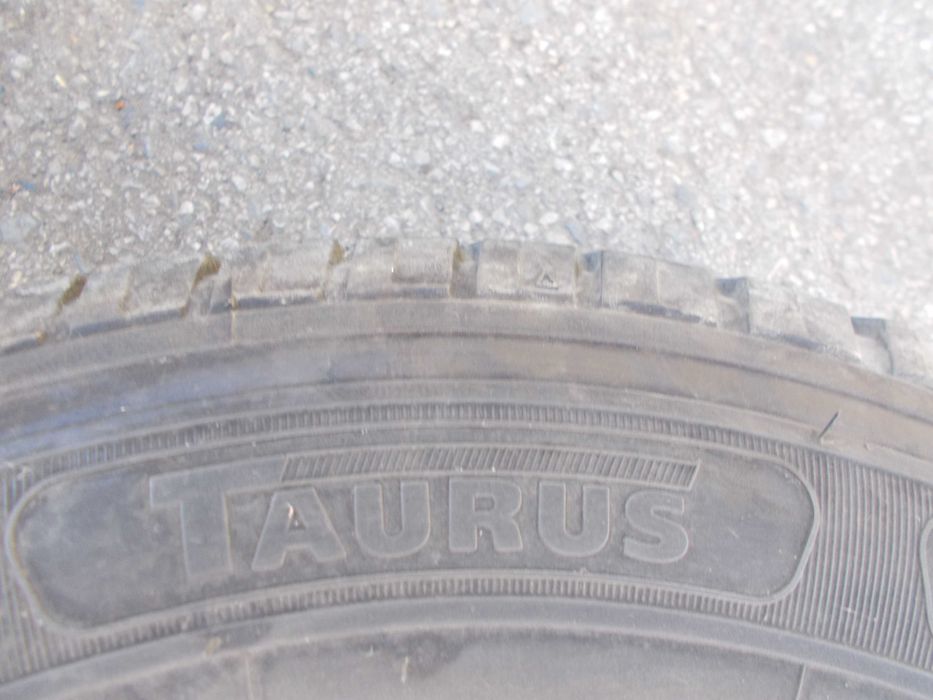 Opony,      Taurus,      195 / 75 / 16 c.     4 sztuki.