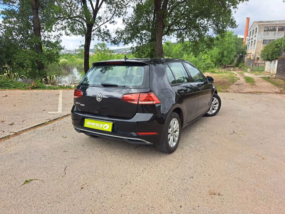 VW Golf 1.6 TDI Highline