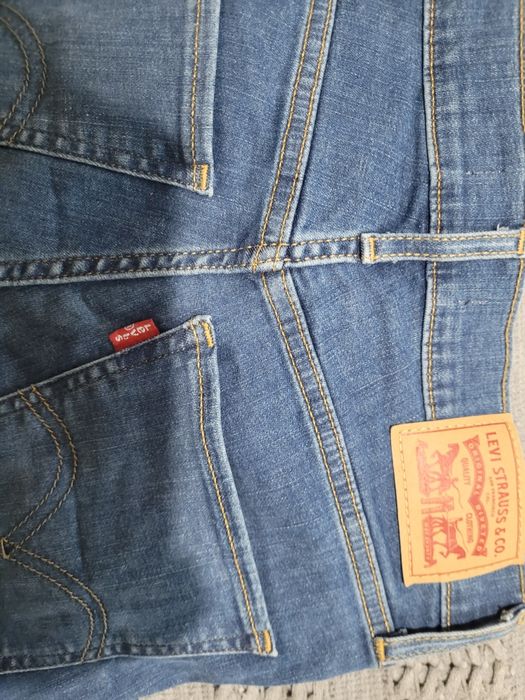 Spodnie damskie Levis