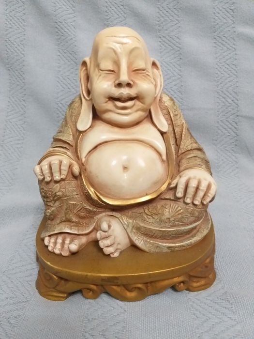 Buddha em marfinite - ótimo estado