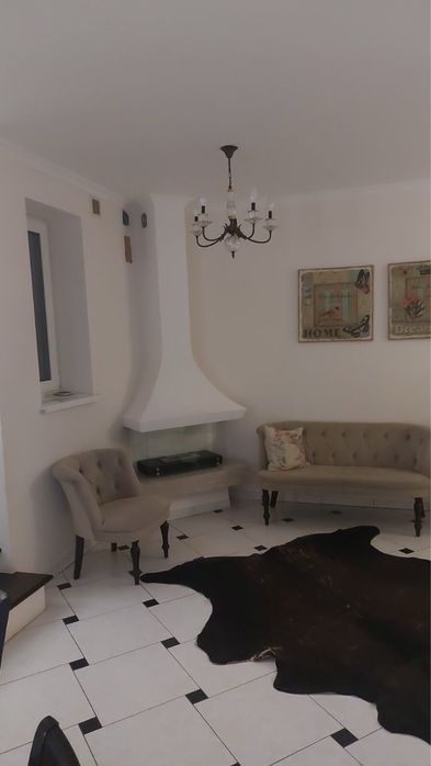 Продам 3х поверховий будинок з балконом і ділянкою на 5соток 137.2кв.м