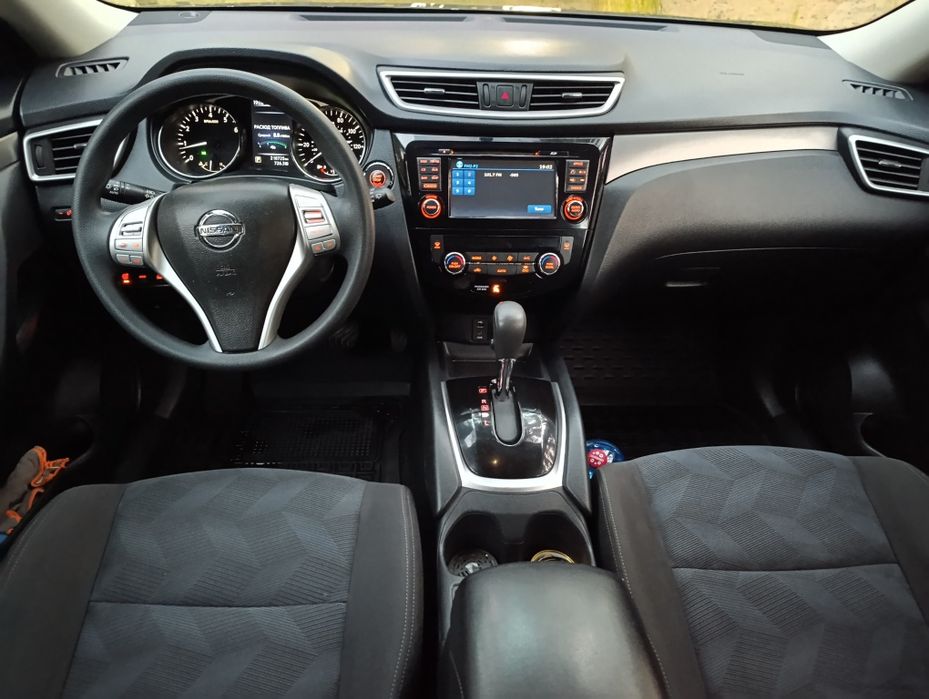 Продам Nissan Rogue 2016 SW AWD