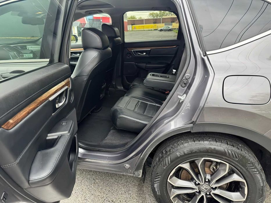 Honda CR-V Hybrid      2021