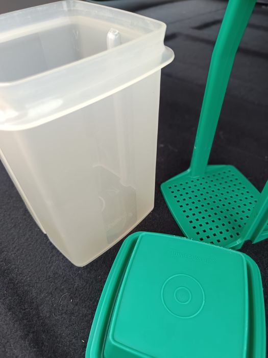 Tupperware azeitonas/ tremoços