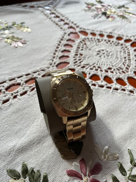 Zegarek FOSSIL złoty