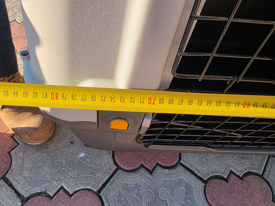 Переноска, бокс для собак