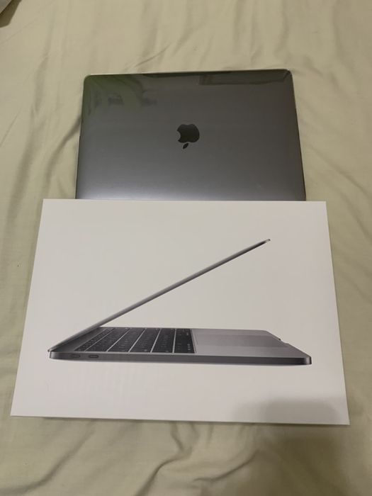 Apple MacBook Pro 13" - A1706- mid2017 (i5/8GB/128GB SSD)