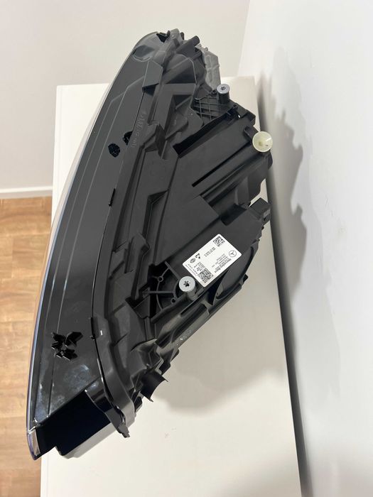 Farol Otica Original Mercedes EQA Led lado Direito