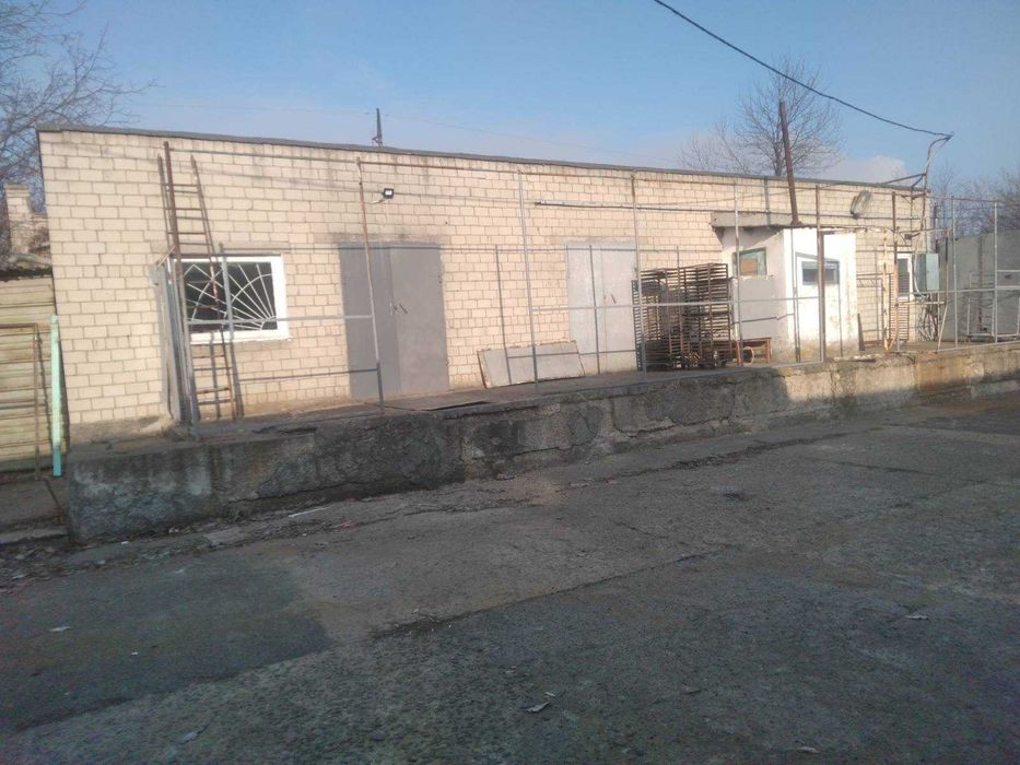 Продаж приміщення вільного призначення в місті Ладижин