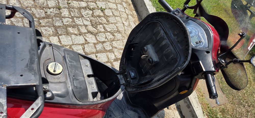 Vendo Motos 125  suzuki ou  sym