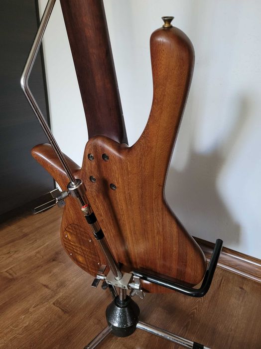 GMR gitara basowa 5-strunowa