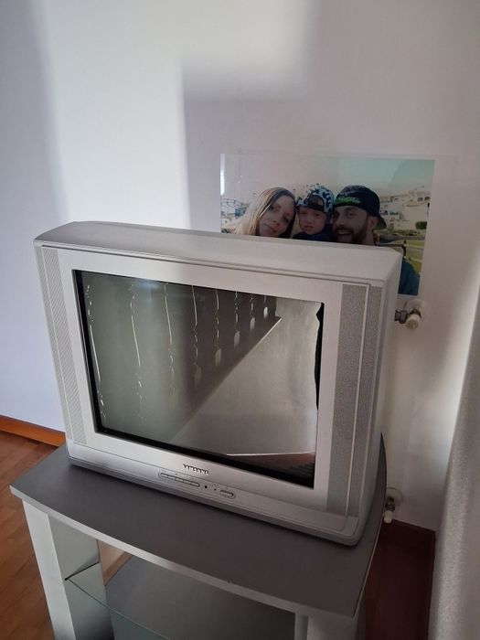 Televisao usada para venda