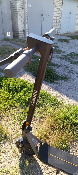 Продам електросамокат Xiaomi Electric Scooter 6 Lite GL