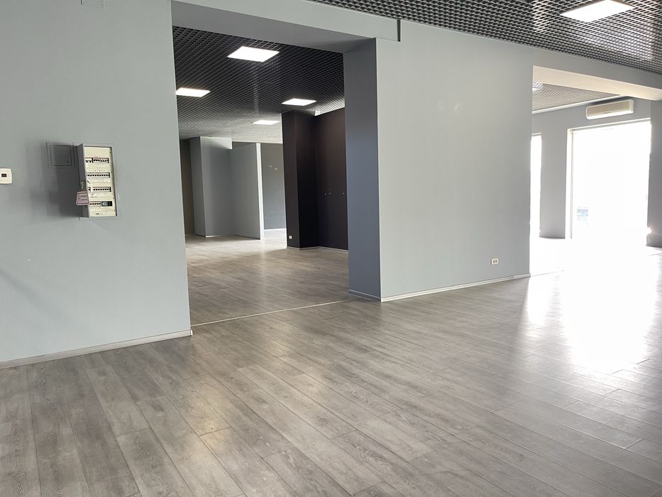 АРЕНДА Весь 2 этаж. Свой вход .  р-н Королева 600m2‼️Люстдорфская