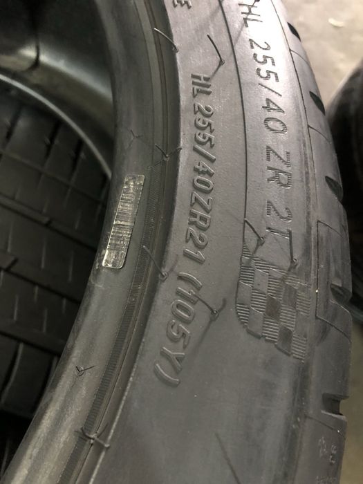 285/35/21+255/40/21 R21 Michelin Pilot Sport 4S 4шт