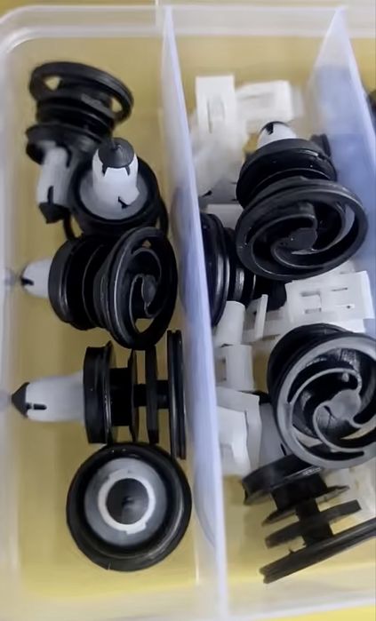 Кліпси кріплення Tesla Y 3 S X фіксатори дверні карти кузов бампер