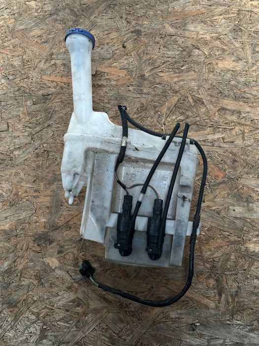 ZBIORNICZEK SPRYSKIWACZY PEUGEOT 107 CITROEN C1 AYGO