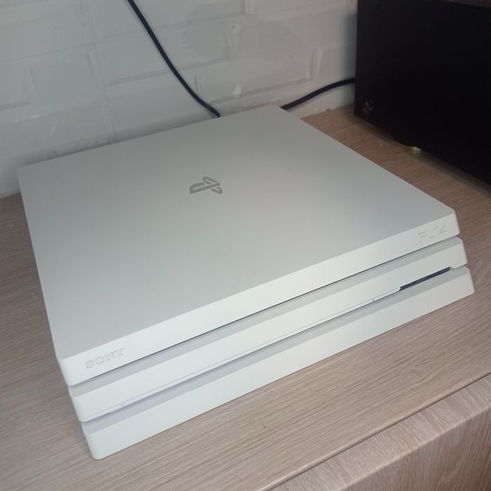 PS4 Pro біла. Магазин. Гарантія