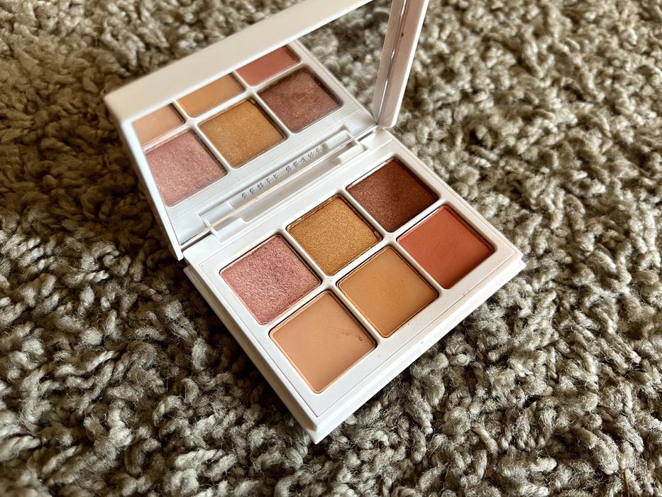 Fenty Beauty 5 Peach paleta cieni do powiek Snap shadows cień