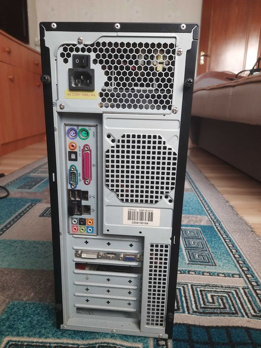 Комп'ютер(gigabyte ga-ep31-ds3l,озу 1+1 2gbDDR2,Radeon HD 7700,HDD250)