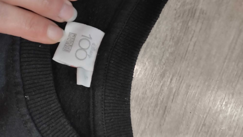 Czarna bluza męska Marvel Disney