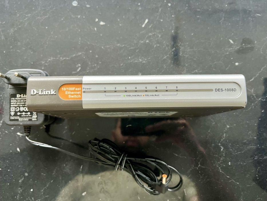 Мережевий комутатор D-link DES-1008D, свич, switch
