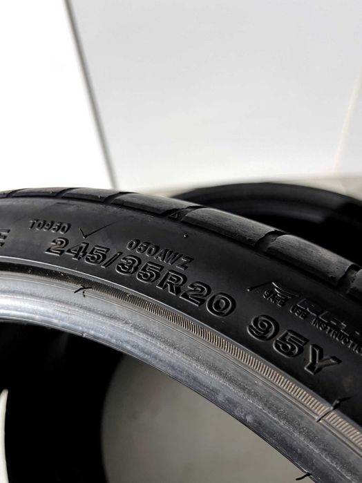 Pneus Bridgestone Potenza RE050A - 245/35/20 - Como NOVOS