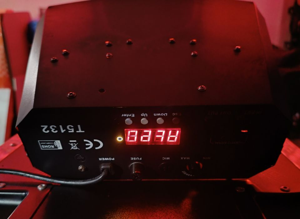 POWERlight T-5132 світлодіодний LED прилад