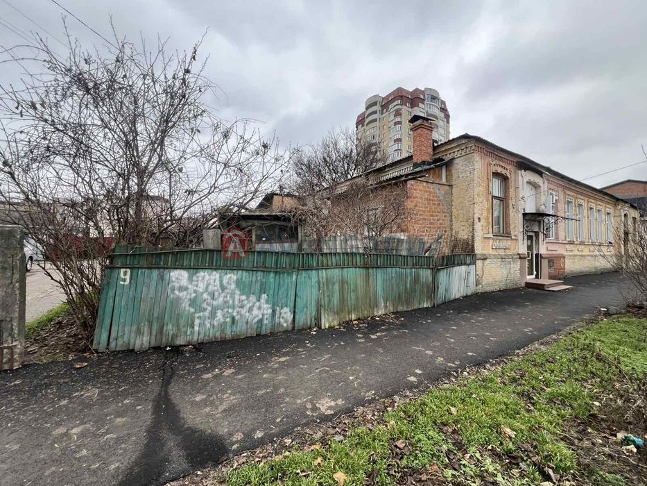 Частина будинку в центрі