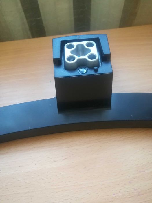 Продаю ножки- подставки для телевизора